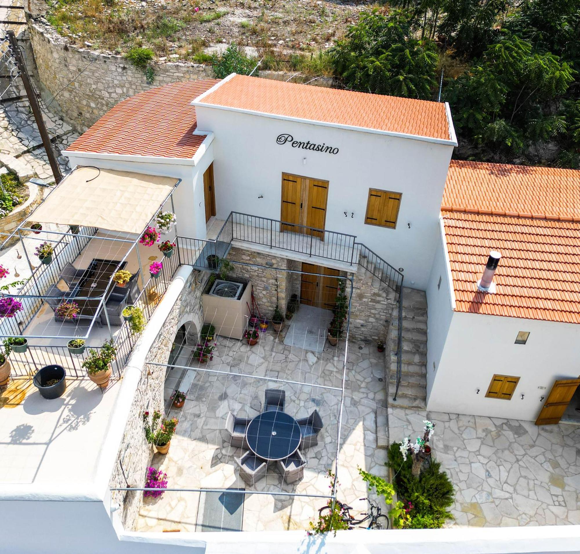 Pentasino Traditional House Agios Theodoros Bagian luar foto